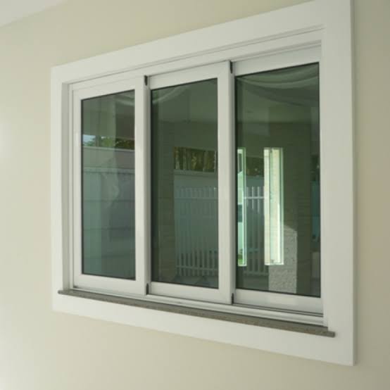 Qualy Vidros - Box De Vidro - Sacada De Vidro - Telhado De Vidro - Porta De Vidro - Pele De Vidro - Esquadrias De Alumínio - Vidraçarias em Caxias do Sul